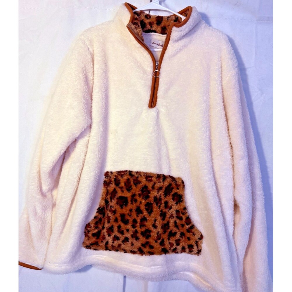 New Fleece Fuzzy Women's Top Cheetah Print Animal Plus XXL 2X Cozy Indie Boho